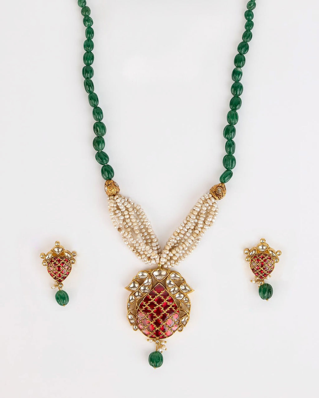Maya Pendant Necklace Set