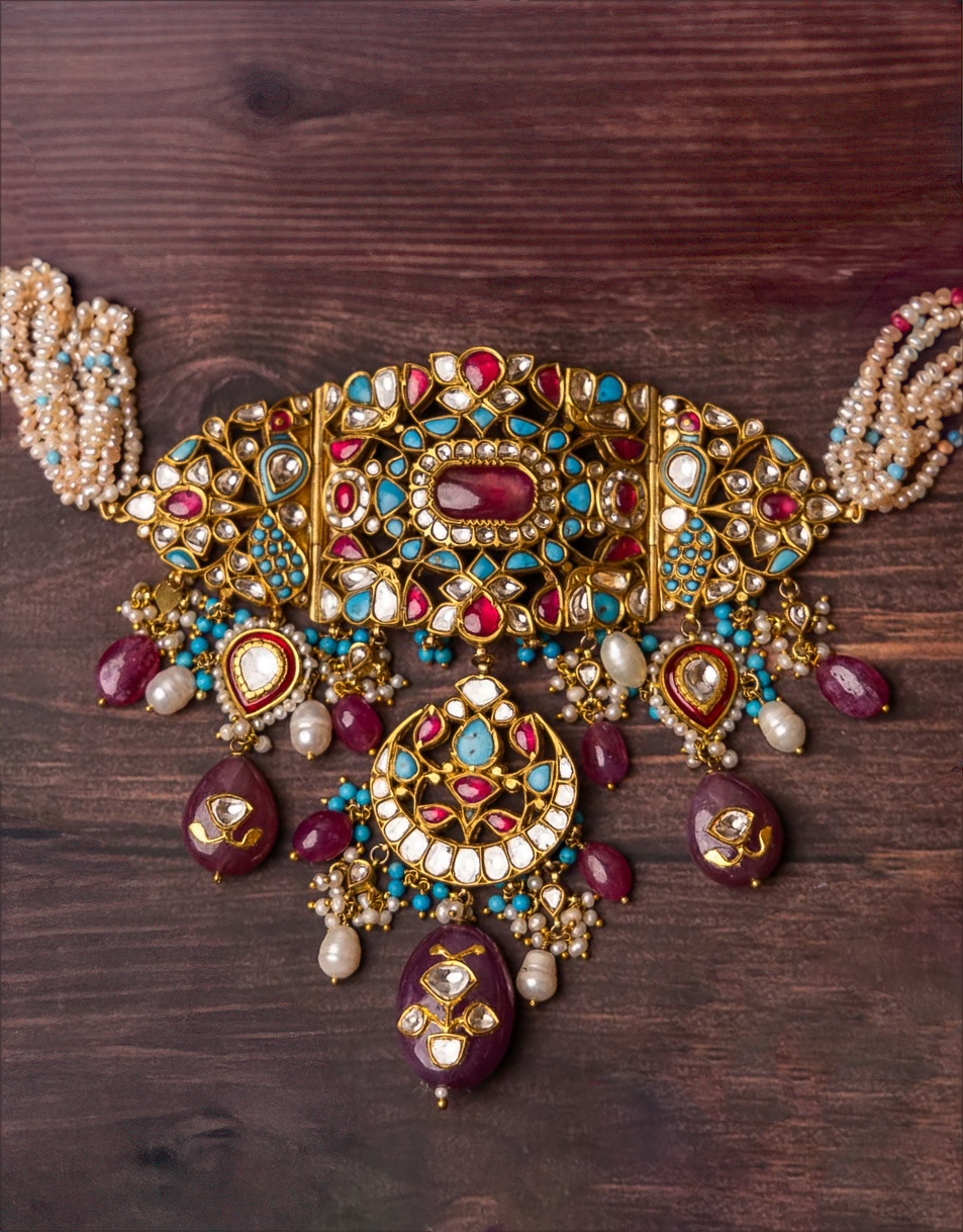Maya Choker Necklace with Earrings